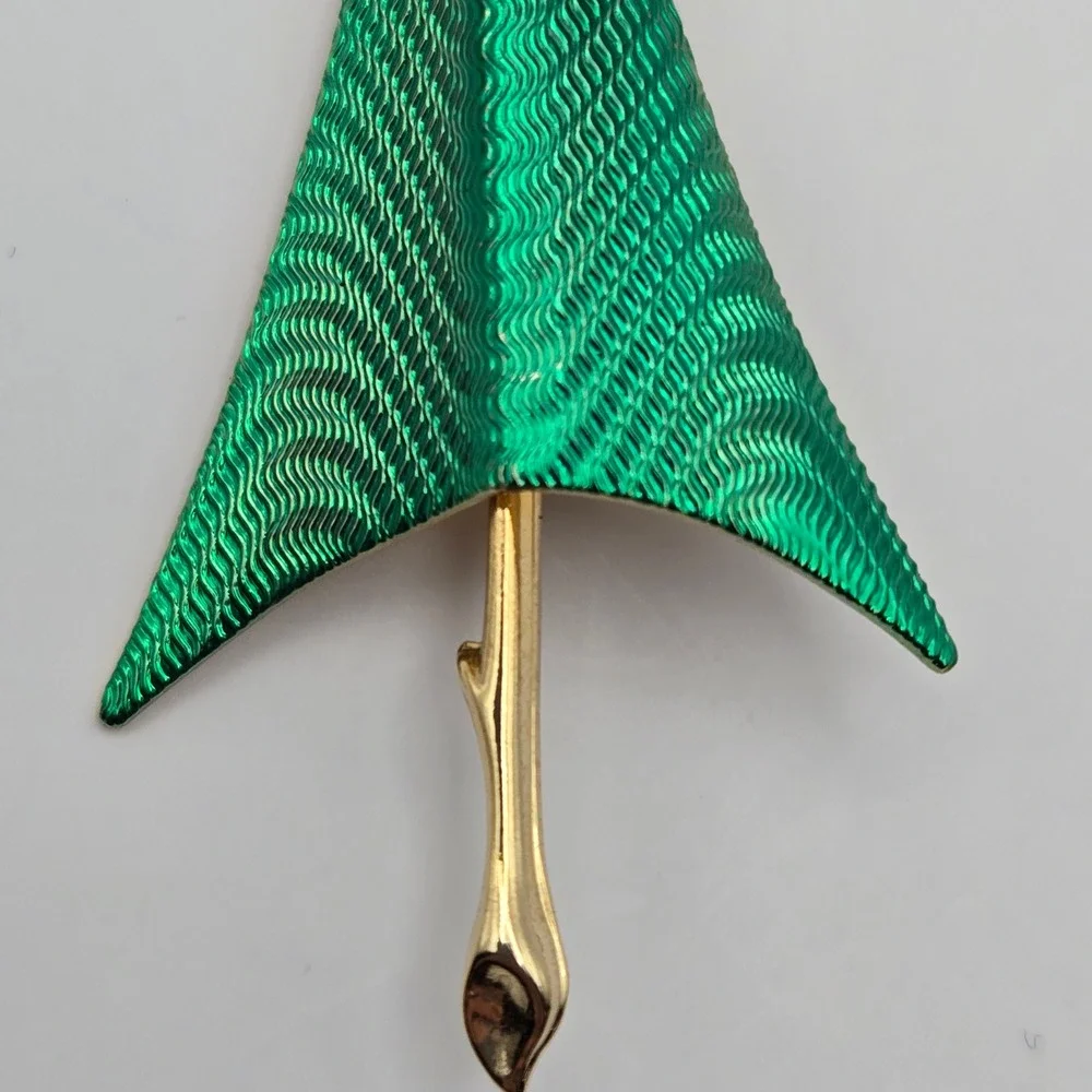 Cerrito Christmas Tree Brooch Green Enamel Rhinestone Star Signed Vintage